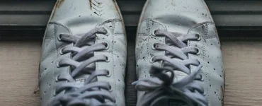 peut nettoyer baskets blanches dentifrice
